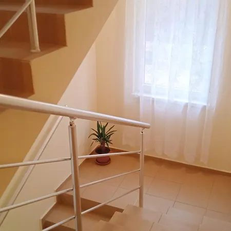 Appartement в непосредствена близост до плажа *