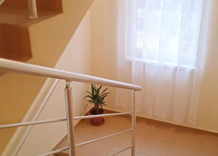 Apartment в непосредствена близост до плажа *