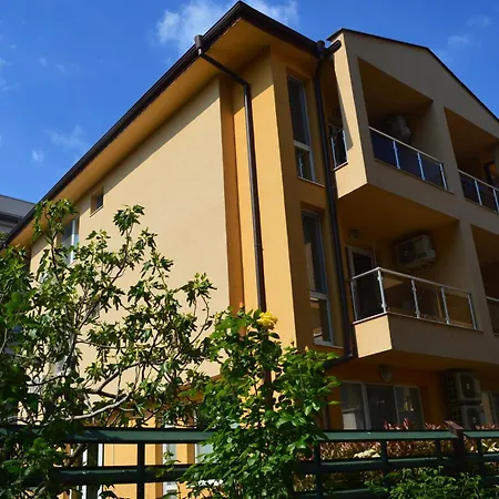 в непосредствена близост до плажа