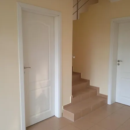 в непосредствена близост до плажа Apartamento Burgas