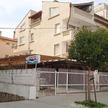 в непосредствена близост до плажа Burgas